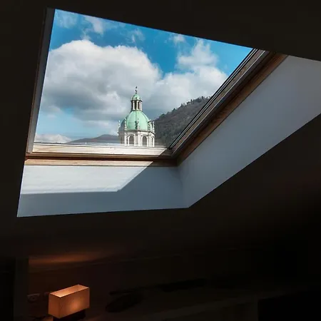 Sky Attic 72 - The House Of Travelers Apartament *