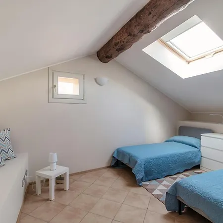 Apartament Sky Attic 72 - The House Of Travelers Como
