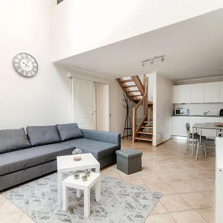 Apartament Sky Attic 72 - The House Of Travelers *